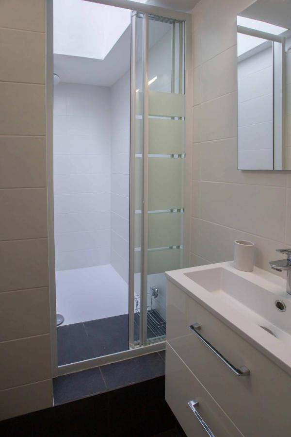 Modern Apartement In The City Center. Poissy Exteriér fotografie